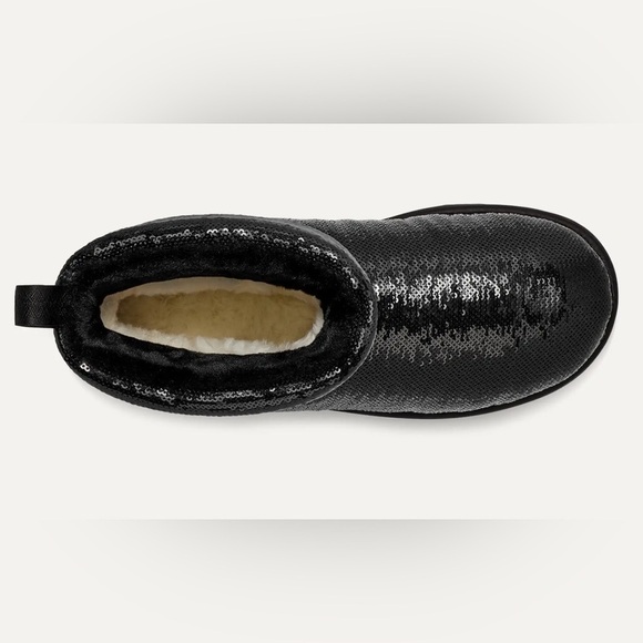 NWT UGG Mini Boots - Picture 2 of 10